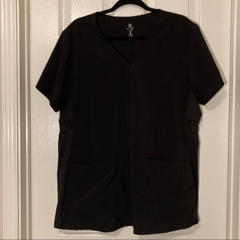 BOGO Med Couture Maternity Scrub Top XL